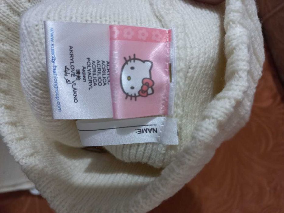 Новый  набор шарф и шапочка Hello Kitty
