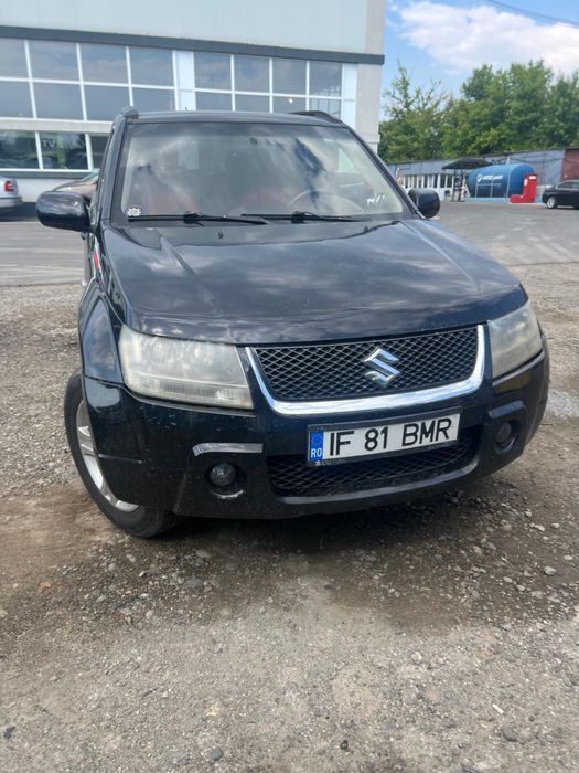 Vand suzuki grand vitara ,benzina 2008