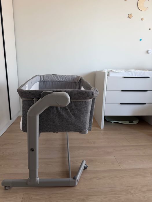 Бебешка кошара next to me
