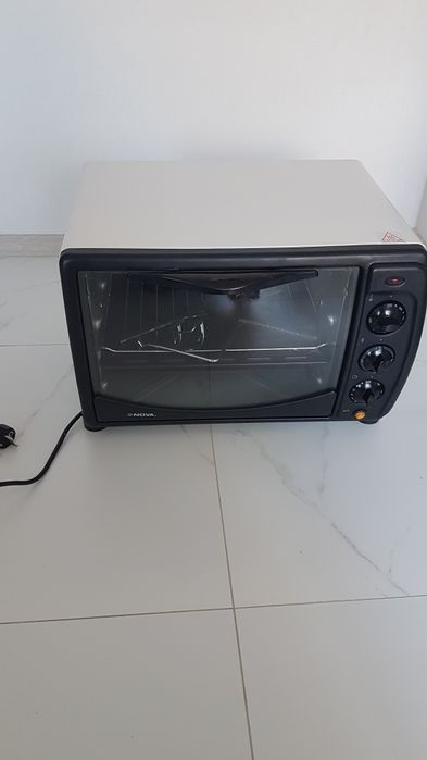 Продам электропечь Nova