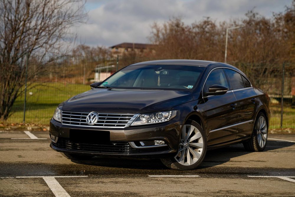 Vând Volkswagen Passat CC FACELIFT