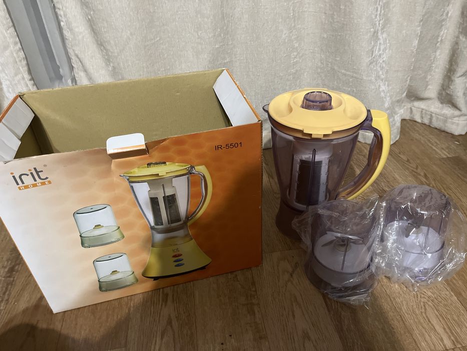 продам блендер электрический Irit