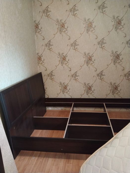 Продам спальный гарнитур