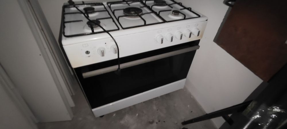 Продам газ плиту и мангал