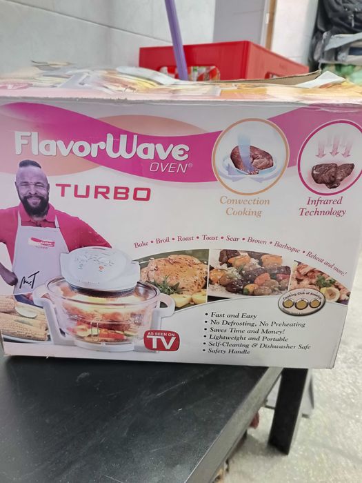 Cuptor FlavorWave Oven Turbo Nou în cutie. Preț 180 Ron.