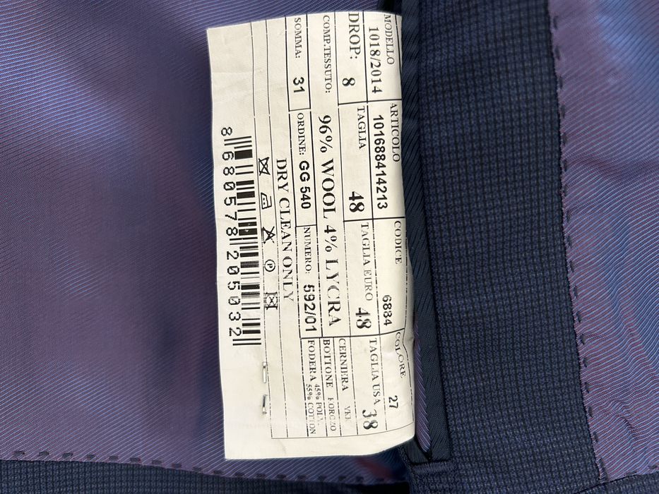 Продаётся мужской костюм