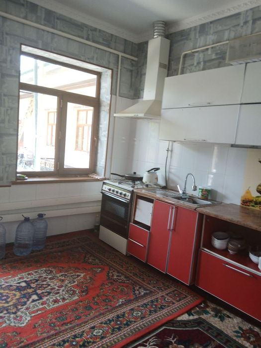 Уй сотилади  Сирдарё Гулистон шахарда