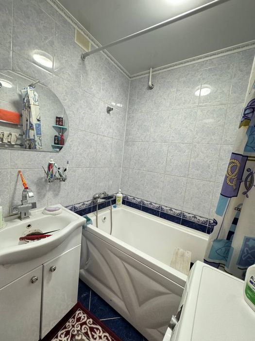 Продается 4 комнатная квартира