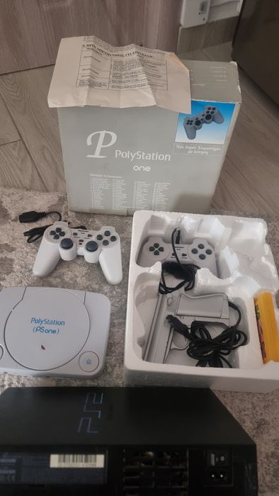 Playstation 2  + maneta + joc  mobila copi