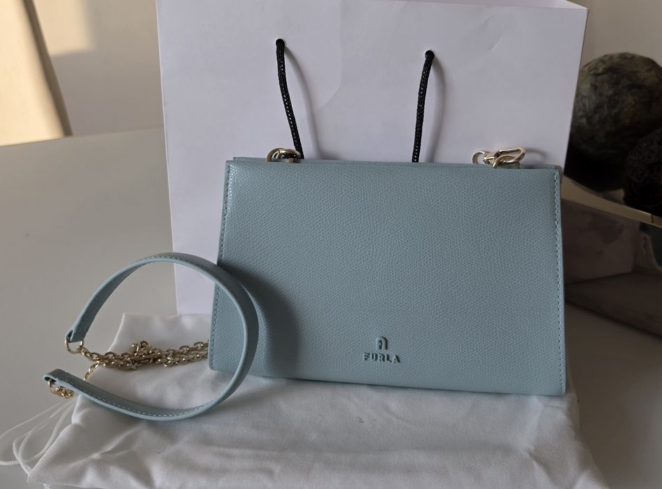 Малка чанта Furla crossbody