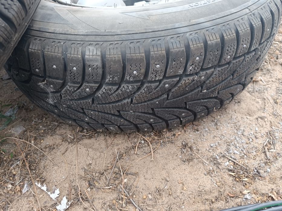Шины 235/75/r15 зима с шипами