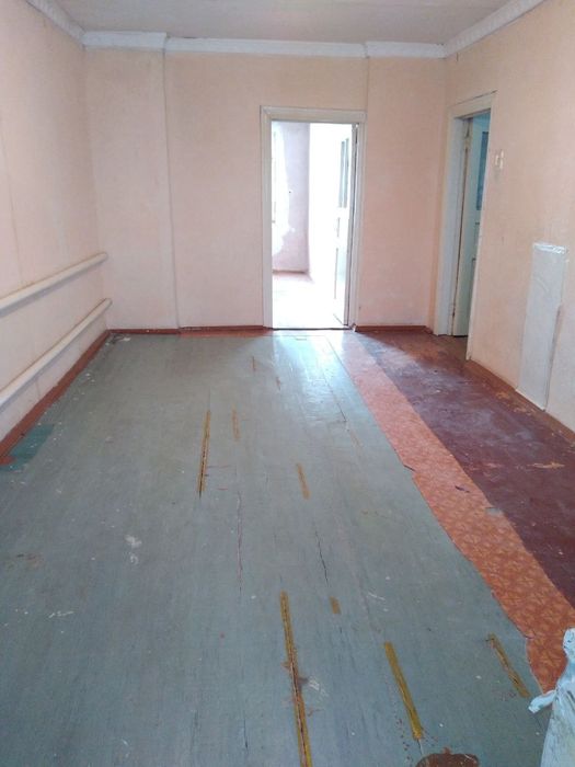 2 xonalik dom.2-qavatda.