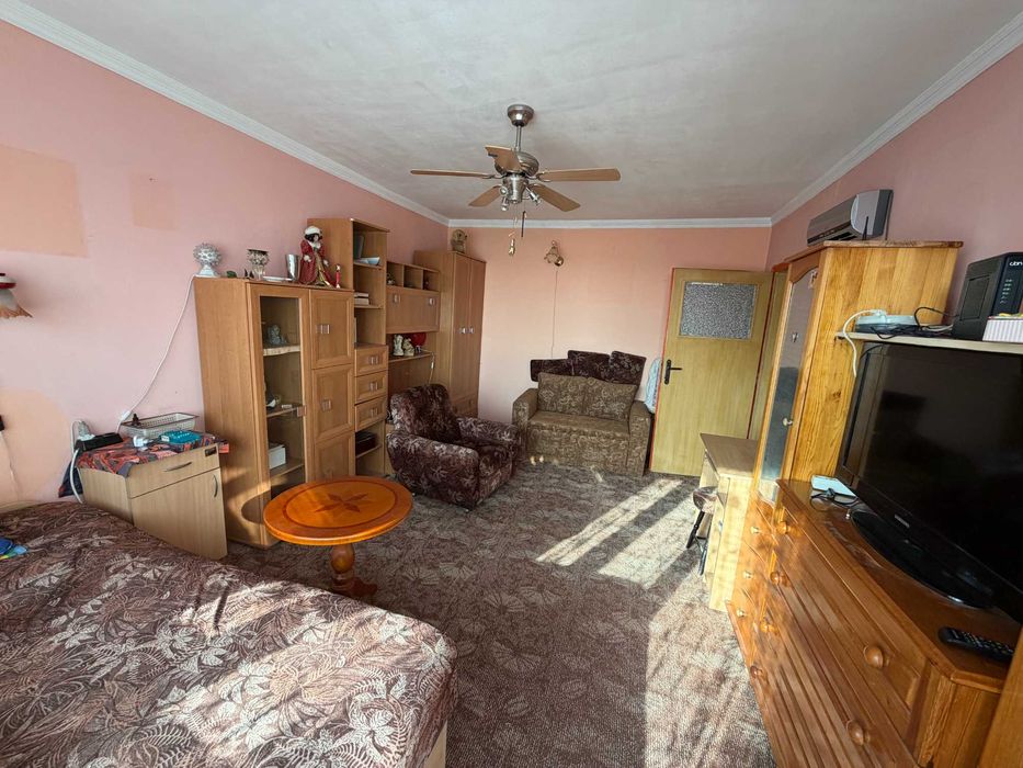 Продава се Тристаен апартамент в Варна, Левски - 68 кв.м за 1050 €/кв.м - Снимка #14