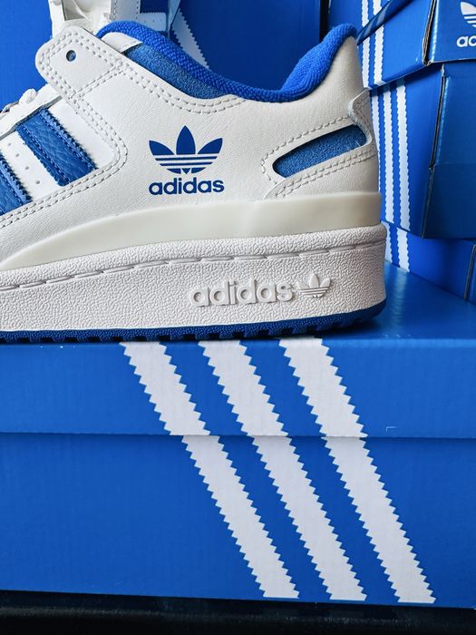 *Чисто Нови* Adidas Forum Low Cl *Core White & Royal Blue*