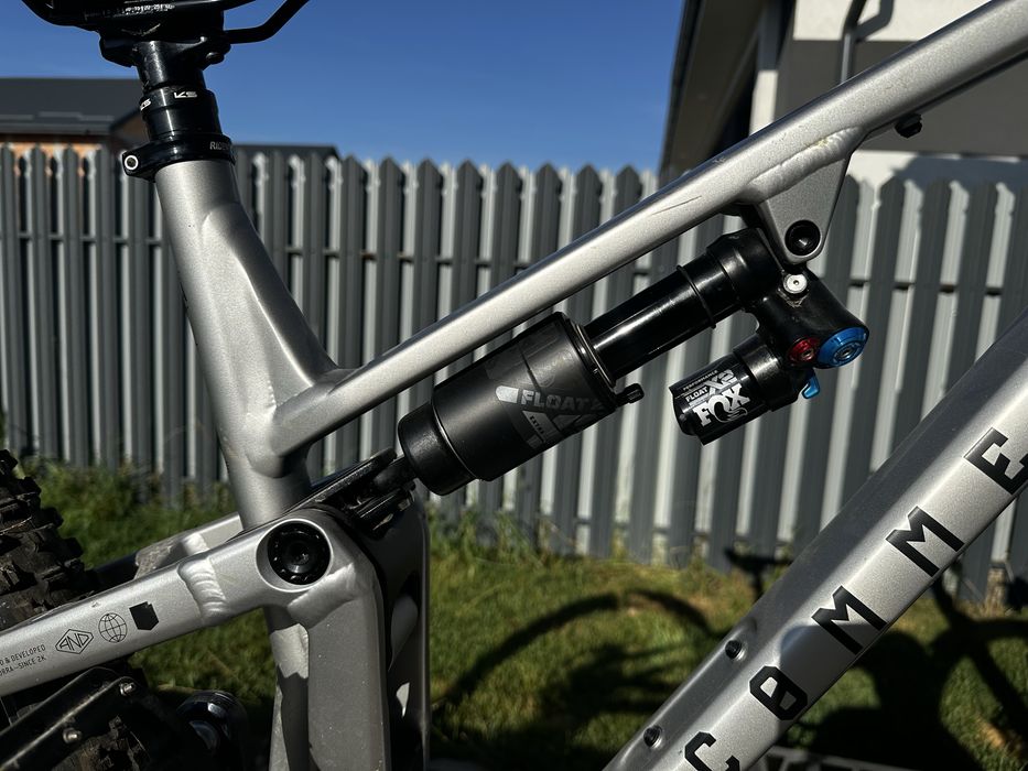 Bicicleta enduro Commencal Meta SX V5