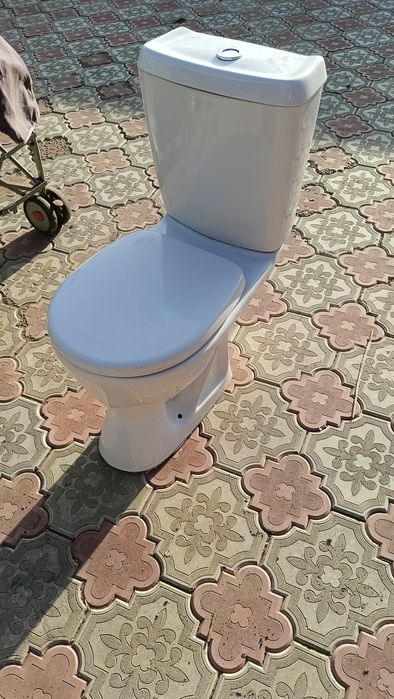 Продаю унитаз б/у
