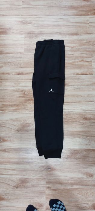 Vând Pantaloni Jordan