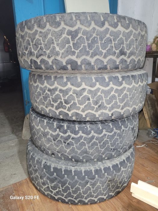 Продам летнюю резину