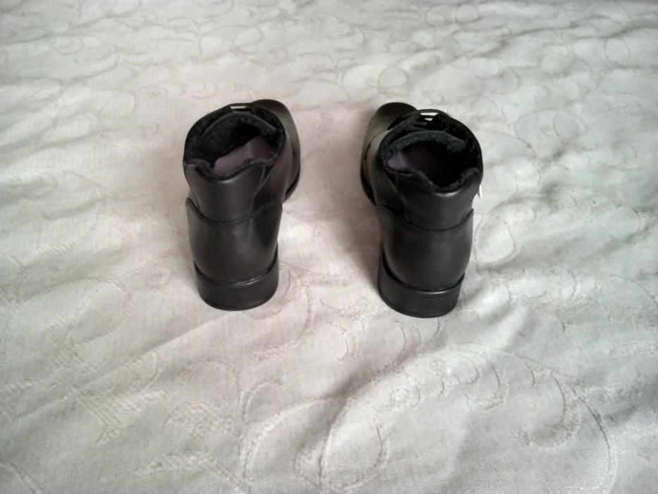 Зимни кожени обувки