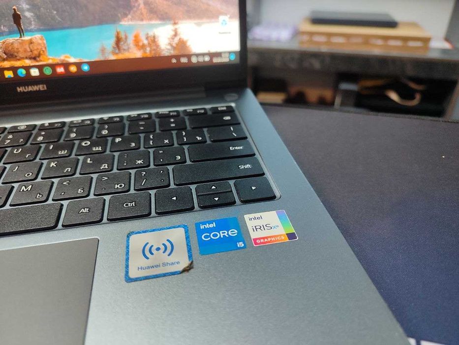 Ноутбук офисный Huawei Intel Core i5-1240P