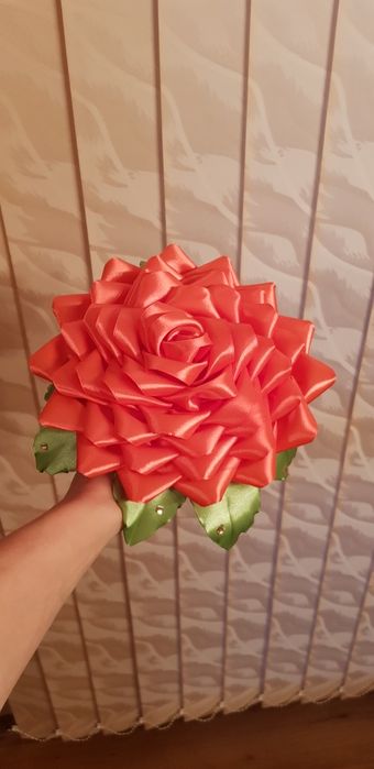 Ръчноизработен вечен букет - изкуствен, направен от панделки