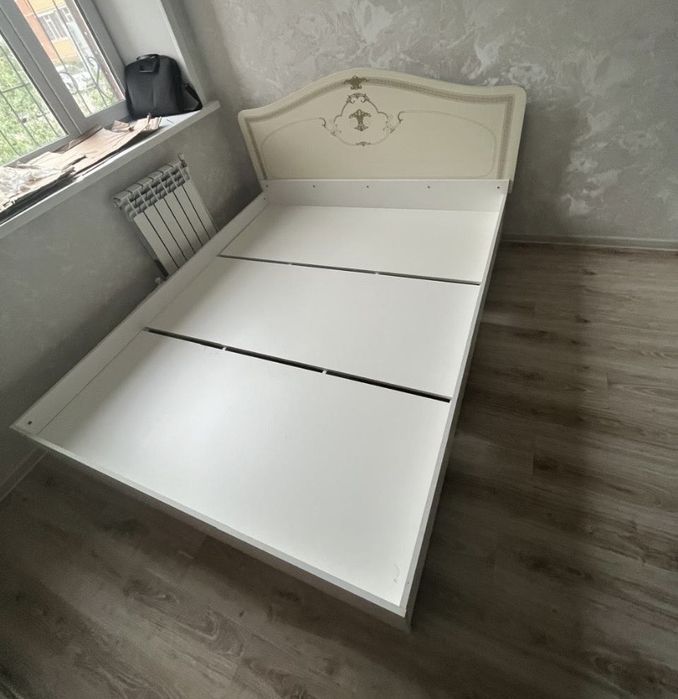 Кровать двухспальная