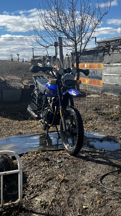 Продам мотоцикал 200 кубов