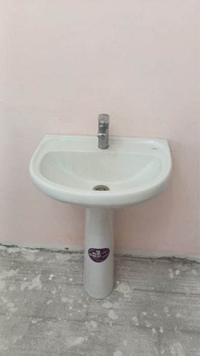 Ванна и раковина продам