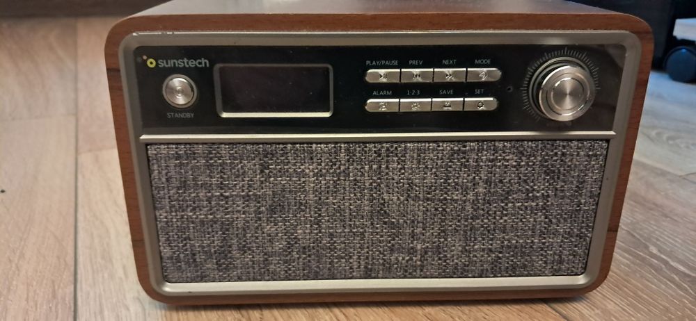Radio cu ceas Sunstech, bluetooth, usb, card, auxiliar