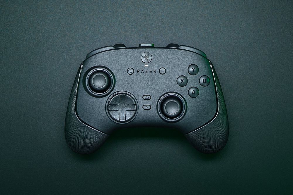 Контролер Razer Wolverine Pro 8K, PC (Виж други обяви в профила)