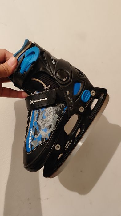 Продам коньки любительские