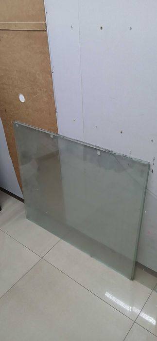 Отдам даром стекло