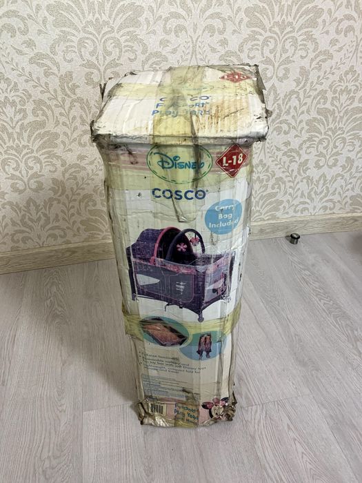 Детский манеж на колёсиках