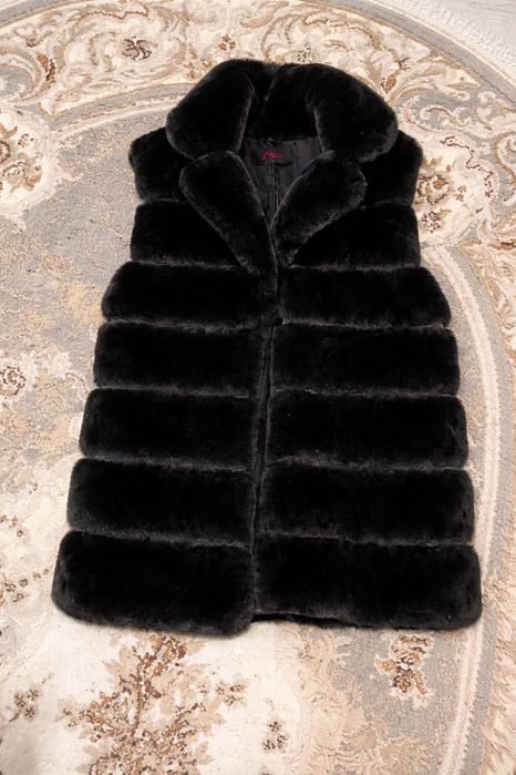 Vestă elegantă neagră