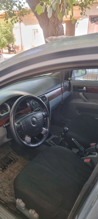 Lasetti 1.8 mexanika 2 pazitsa