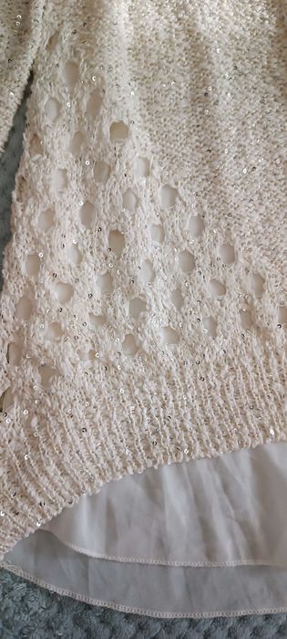 Елегантна блуза с паети