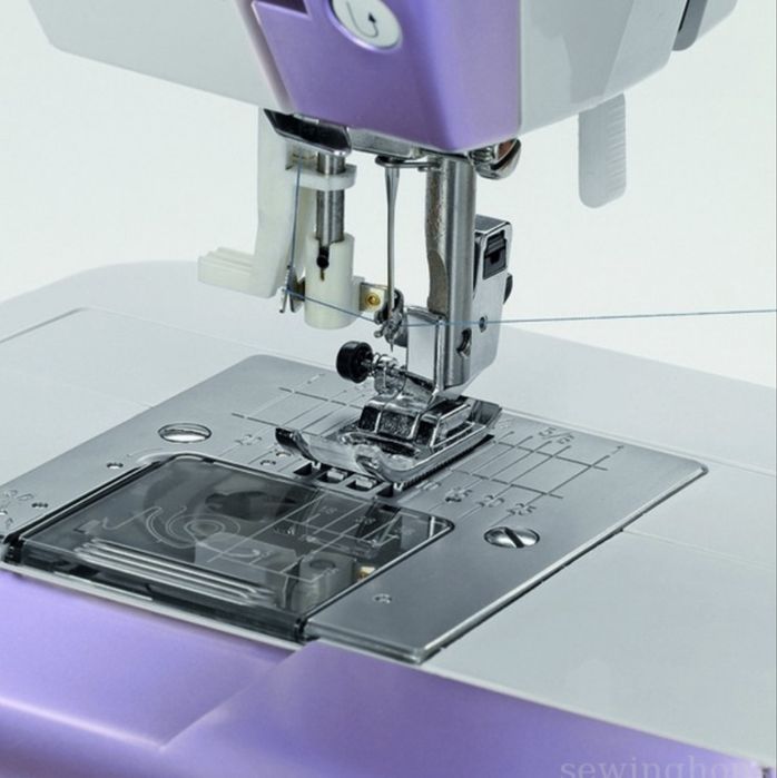 Швейная машина Bernina Bernette Milan 8