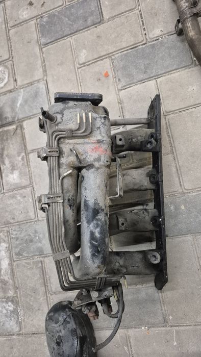 Впускной коллектор 4g64