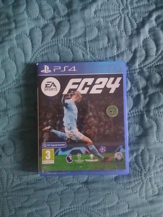 Vând controller ps4+ 4 jocuri