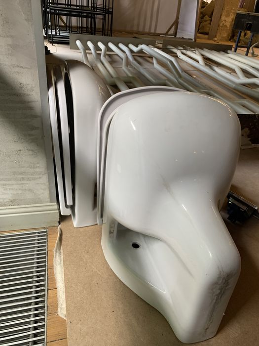 Унитазы навестные без крепления буу