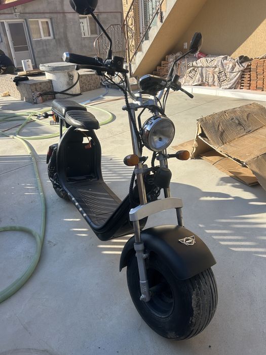 Vand scuter electric