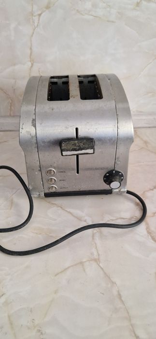 Тостер за филийки РАБОТЕЩ + Подарък