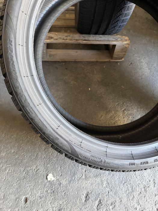 2 anvelope iarna 245/35/19 Pirelli 6.3 mm DOT 2022!