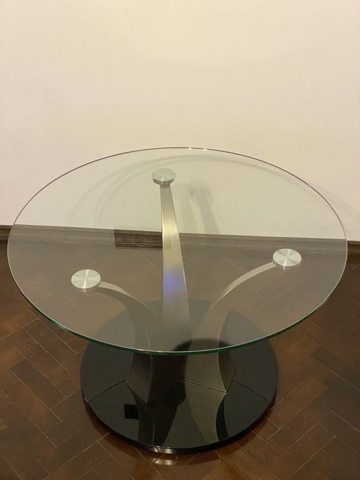 Masa din sticla pentru living