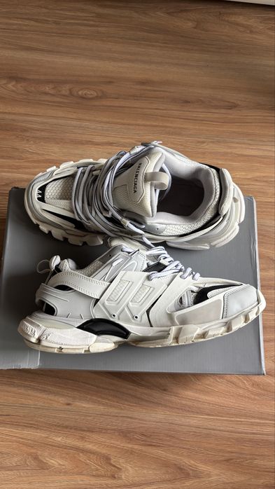 Balenciaga tracks