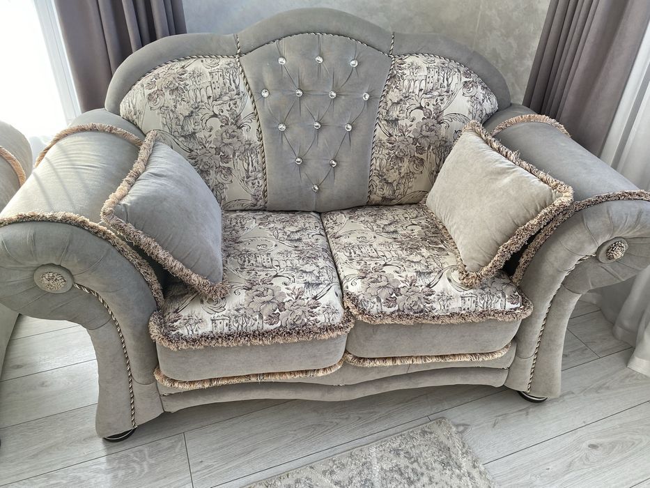 Даван с двумя креслами