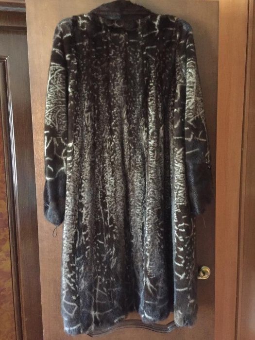 Продам норковую шубу