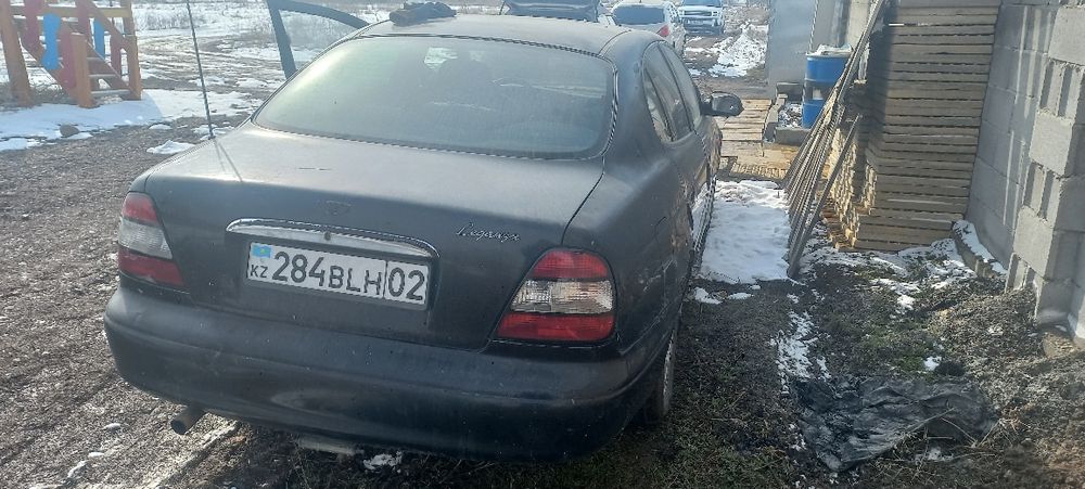 Продаю машину дэйво леганза