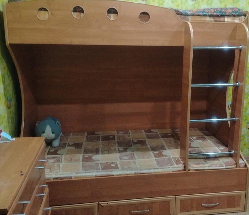 Кровать хочу продать оигр оощө шгемммргггрриит