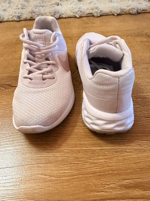 Nike дамски маратонки